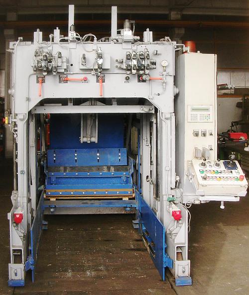 open front side Zenith 913 and hydraulics
