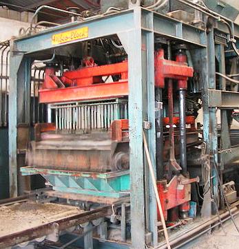 VIBRO BLOCK Maschine